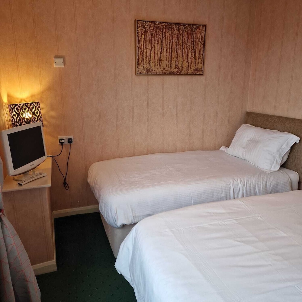 Family Room, Sea View (Room 9)