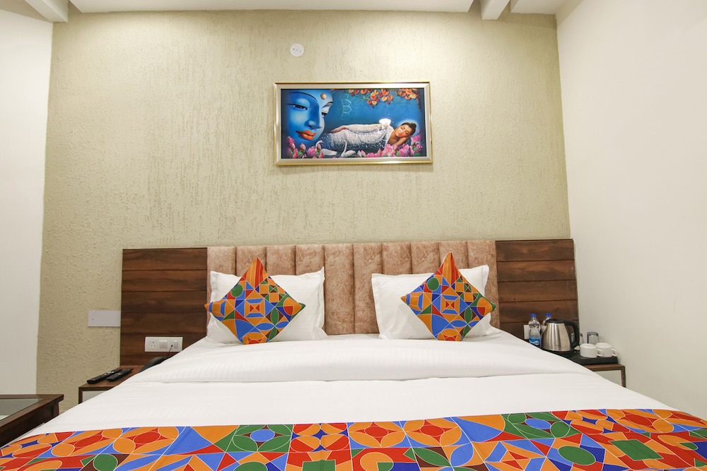 Deluxe Room - Photo 1