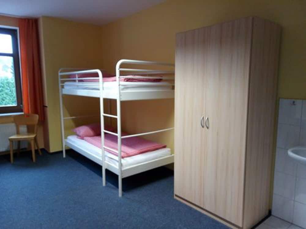 Triple Room, Multiple Beds photo 1
