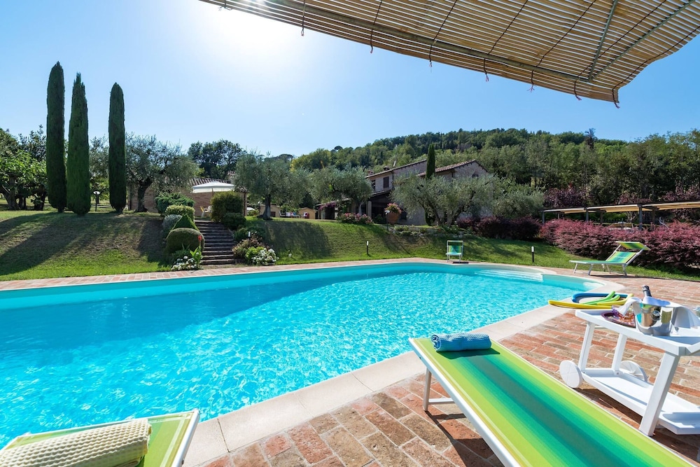 Villa, Smoking