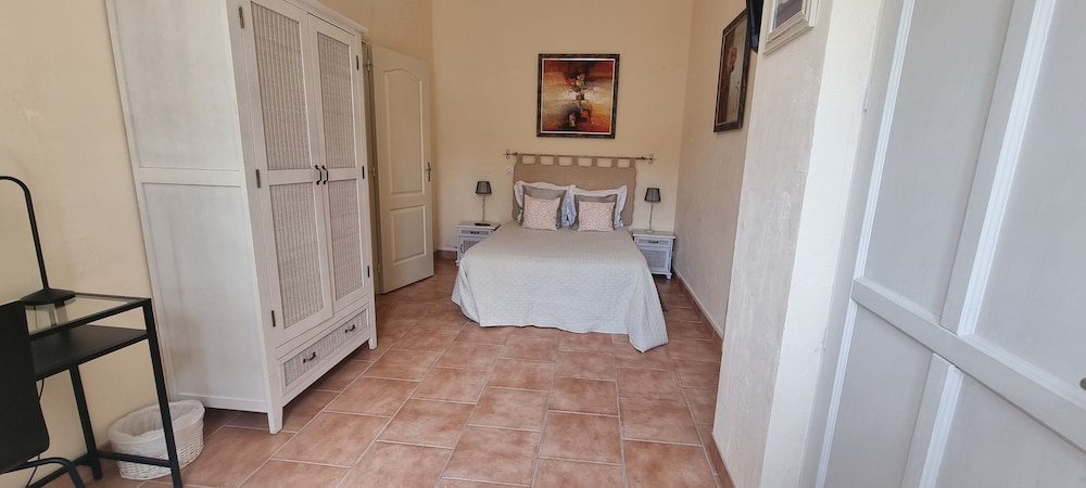 Traditional Room - Photo 3