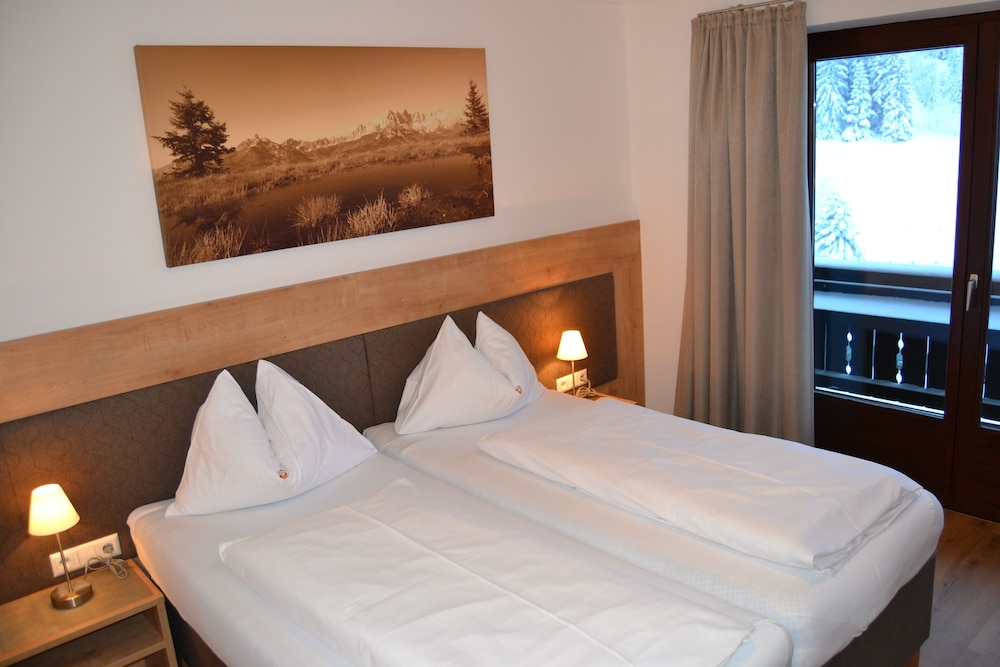 Standard Double Room - Photo 14