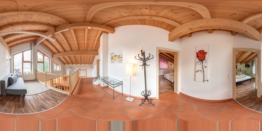 Superior Apartment, 3 Bedrooms, Mountain View, photo 6