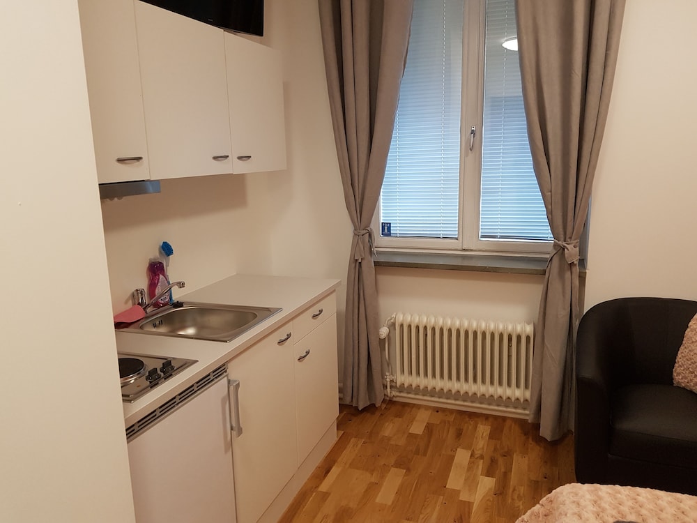 Double or Twin Room, 2 Twin Beds, Kitchenette photo 3
