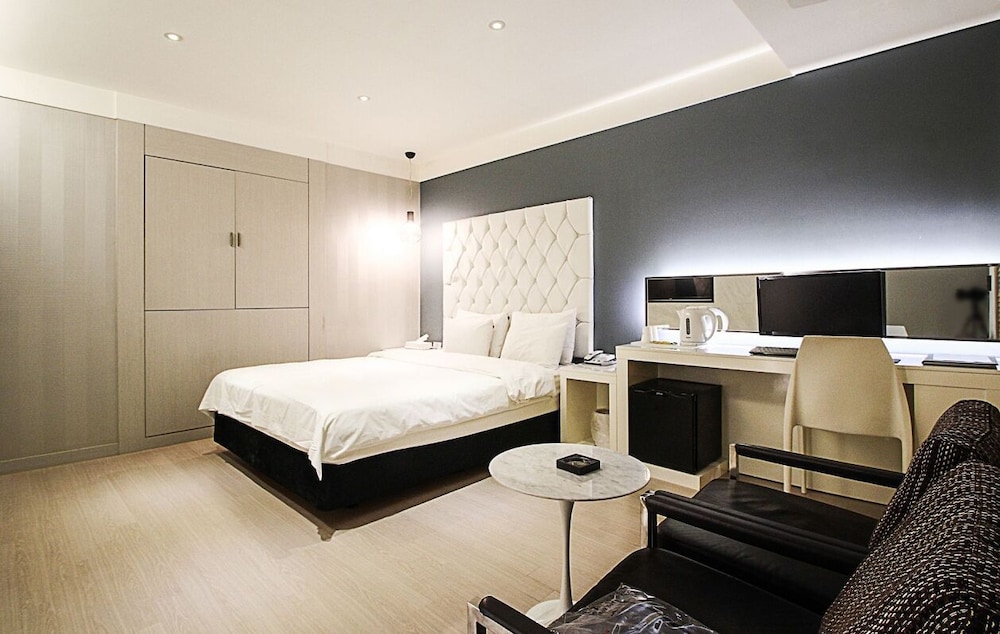 Standard Room photo 1