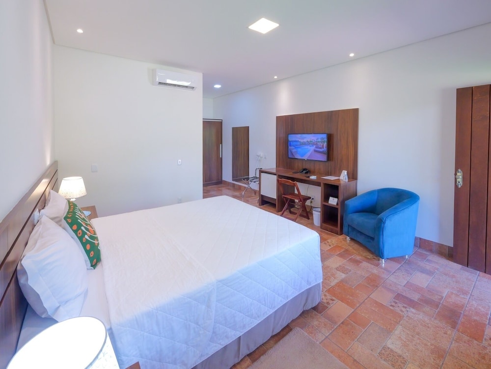 Deluxe Twin Room photo 3