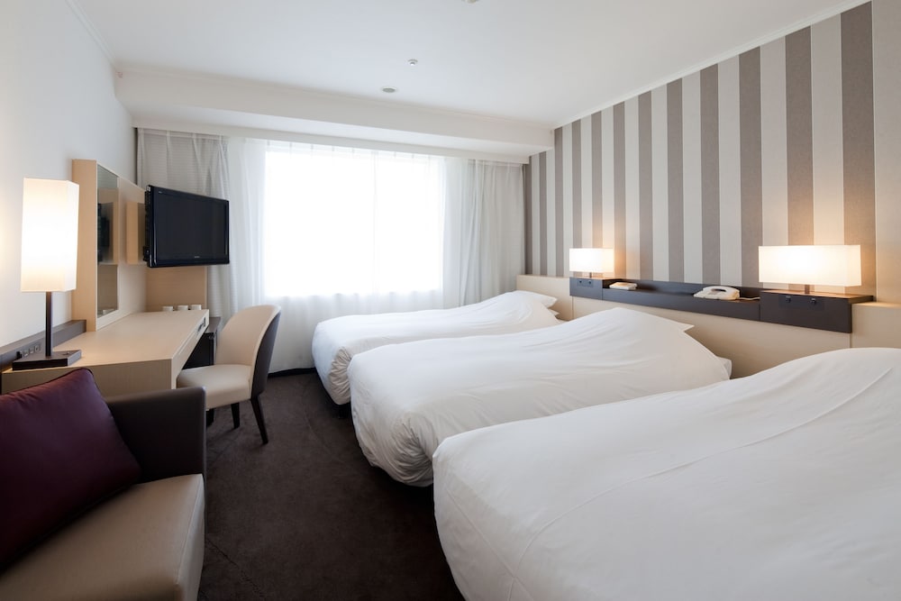 Triple Room(Standard twin bed), Non Smoking (25 square meters)