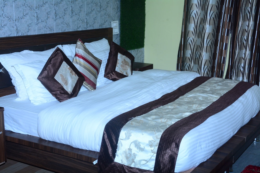 Deluxe Double Room, 1 Double Bed, Non Smoking photo 3