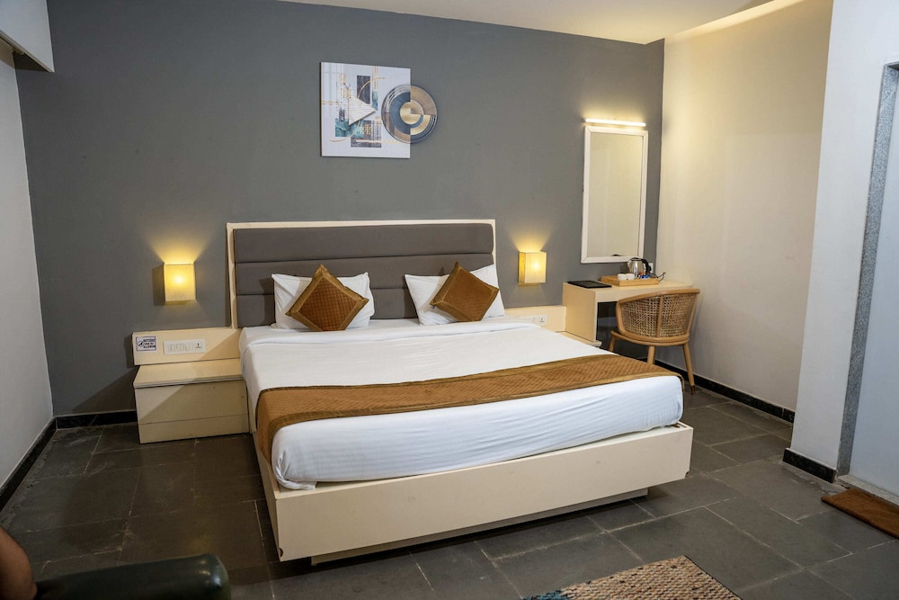 Executive Room photo 2