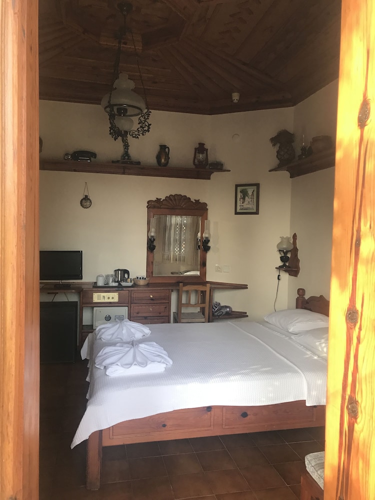 Double or Twin Room, Garden View