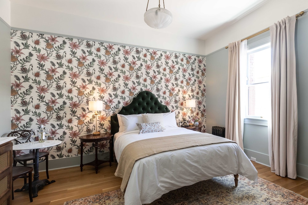 Studio Suite, 1 Queen Bed