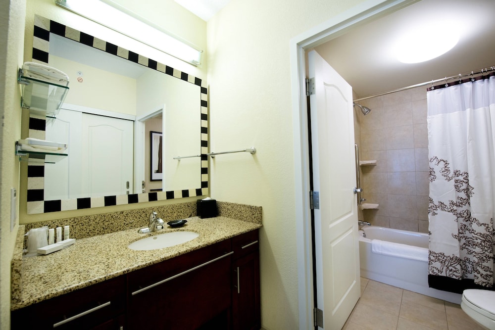 Suite, 1 Bedroom thumbnail 6