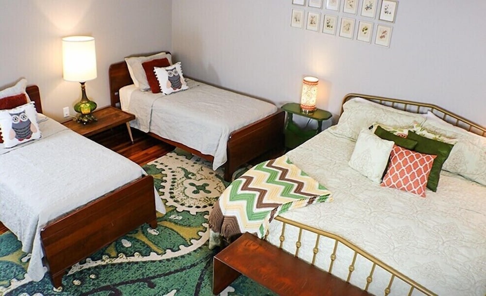 Family Room photo 1