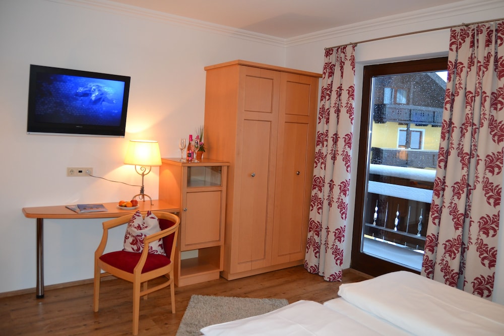 Triple Room - Photo 2