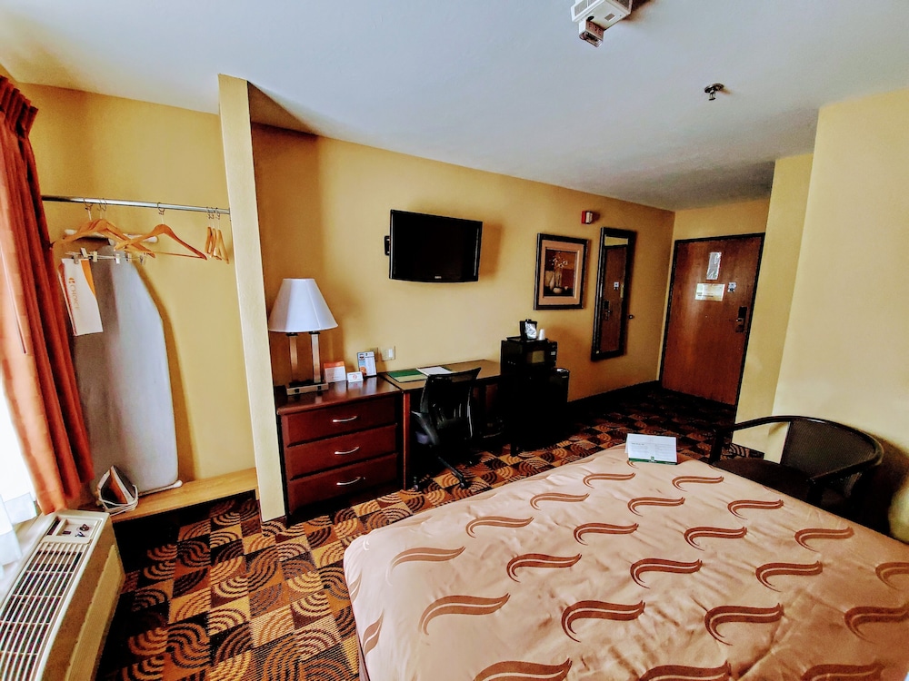 Room, 1 Queen Bed, Accessible, Non Smoking - Photo 3