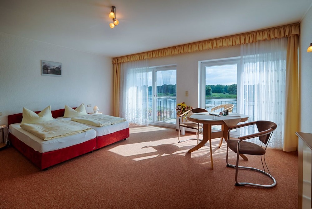 Standard Single Room photo 2