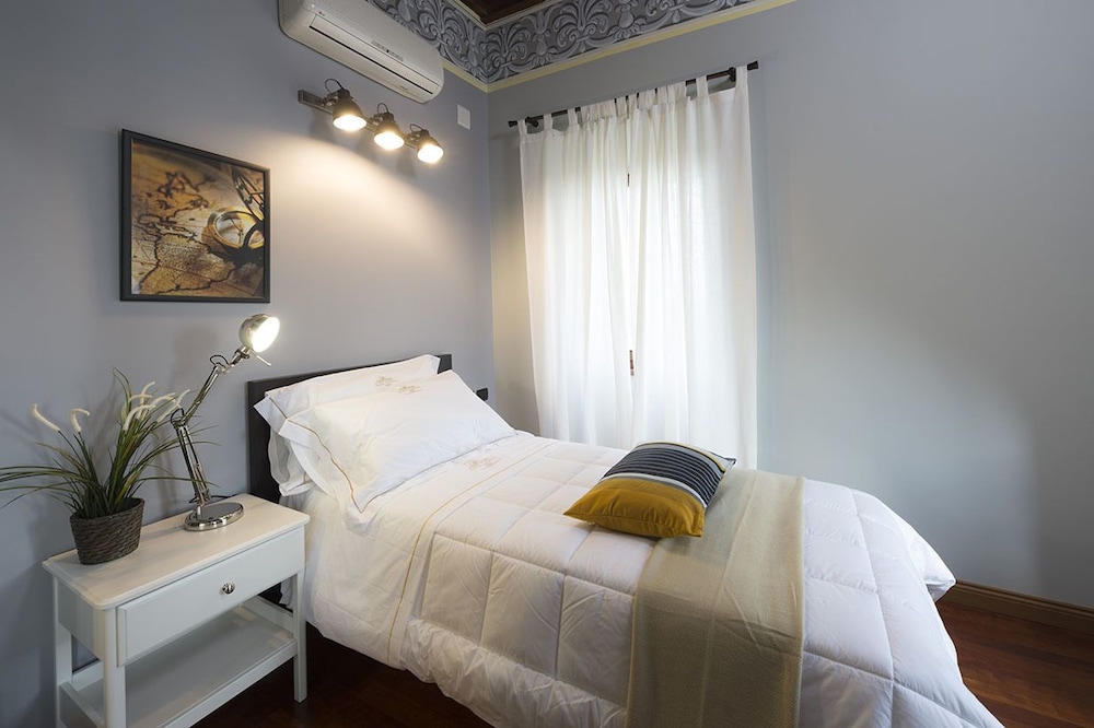 Deluxe Single Room photo 1