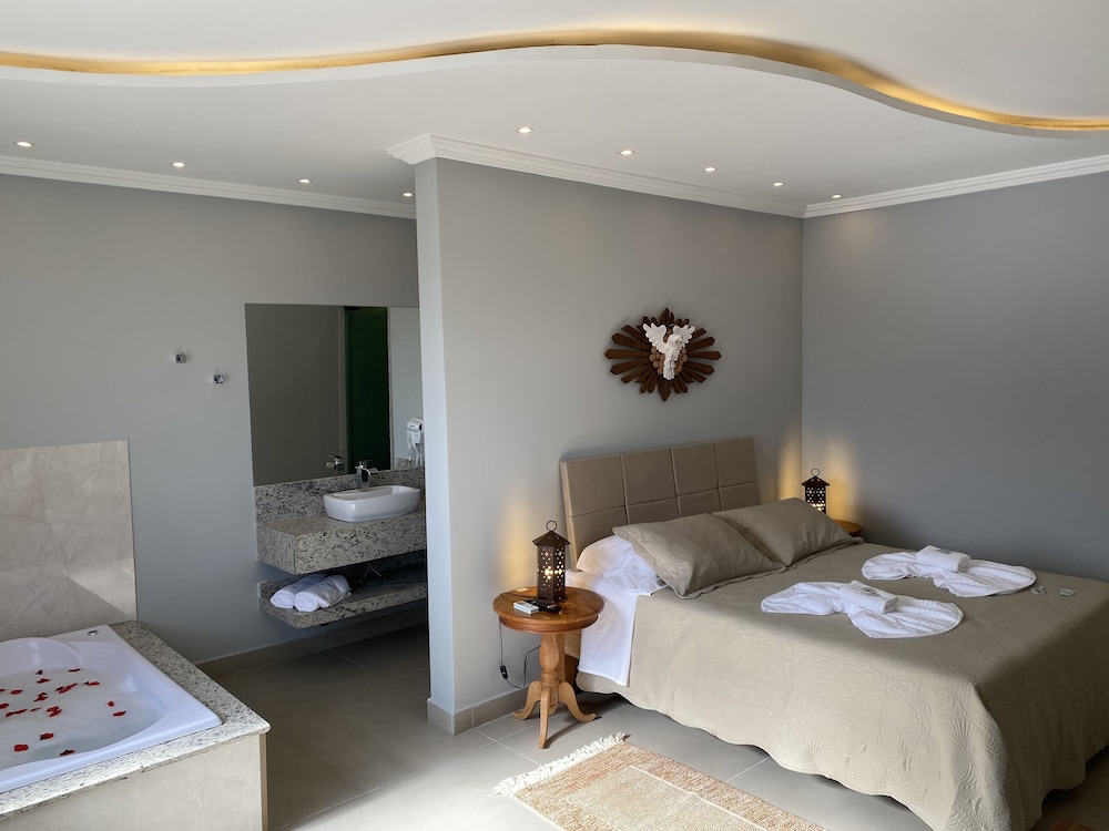 Deluxe Room - Photo 1