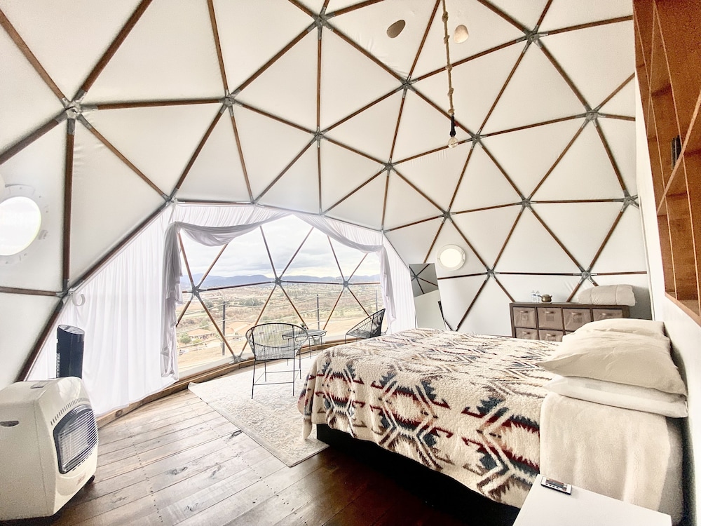 Panoramic Room
