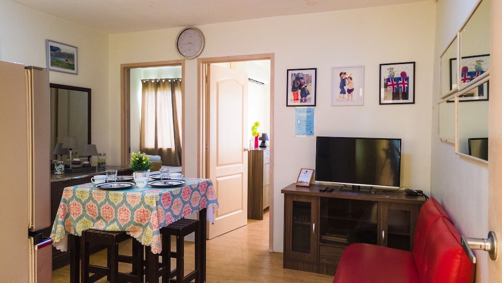 Standard Condo, 2 Bedrooms, Accessible, Kitchen photo 1