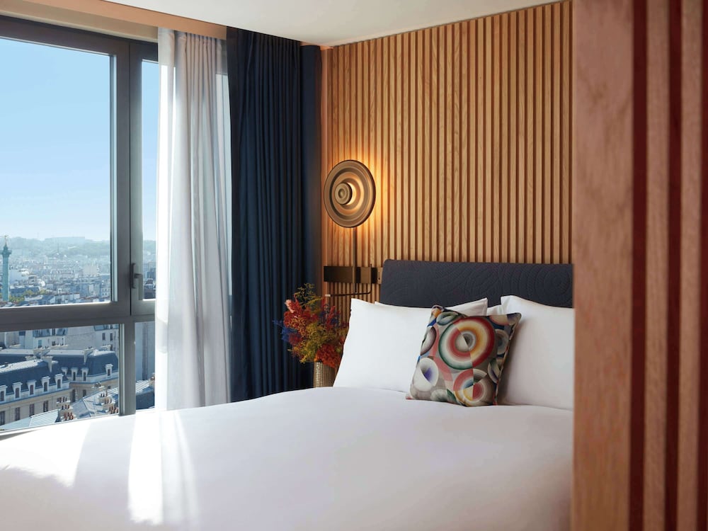 Chambre Collection Rooftop, 1 grand lit, Vue toits de Paris