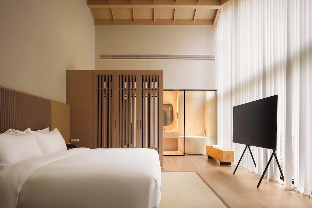 Traditional Double Room, Hill View