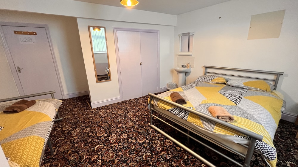 Triple Room, Shared Bathroom photo 1