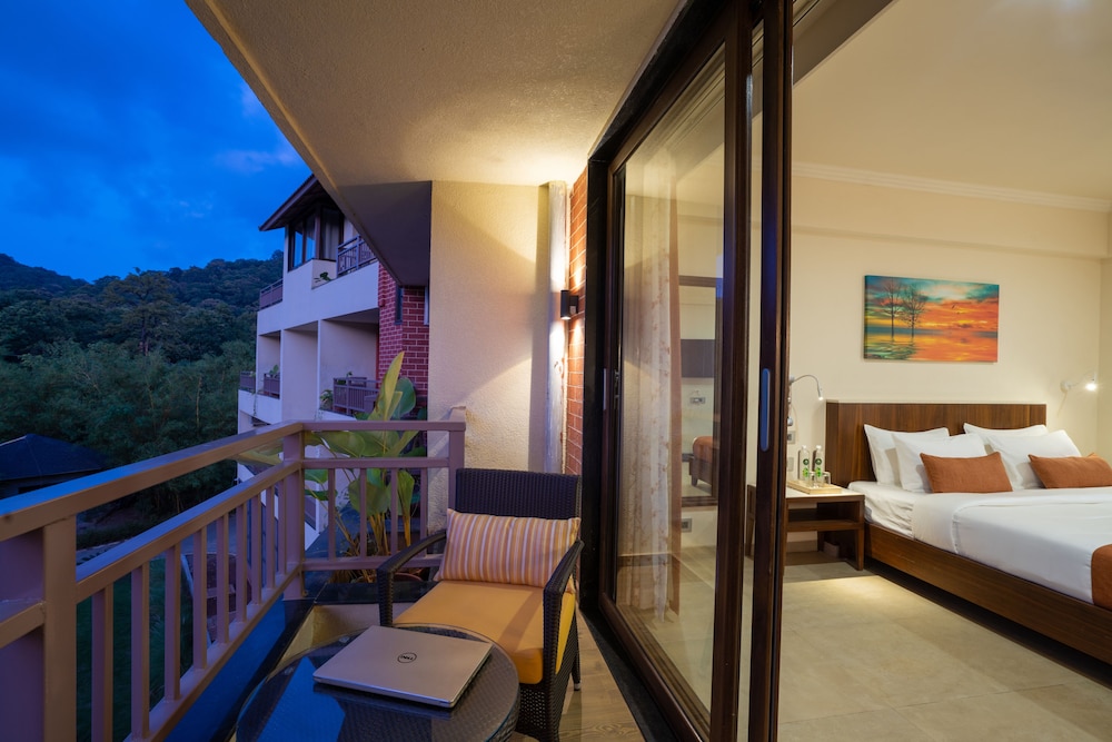 Executive Room - Photo 2