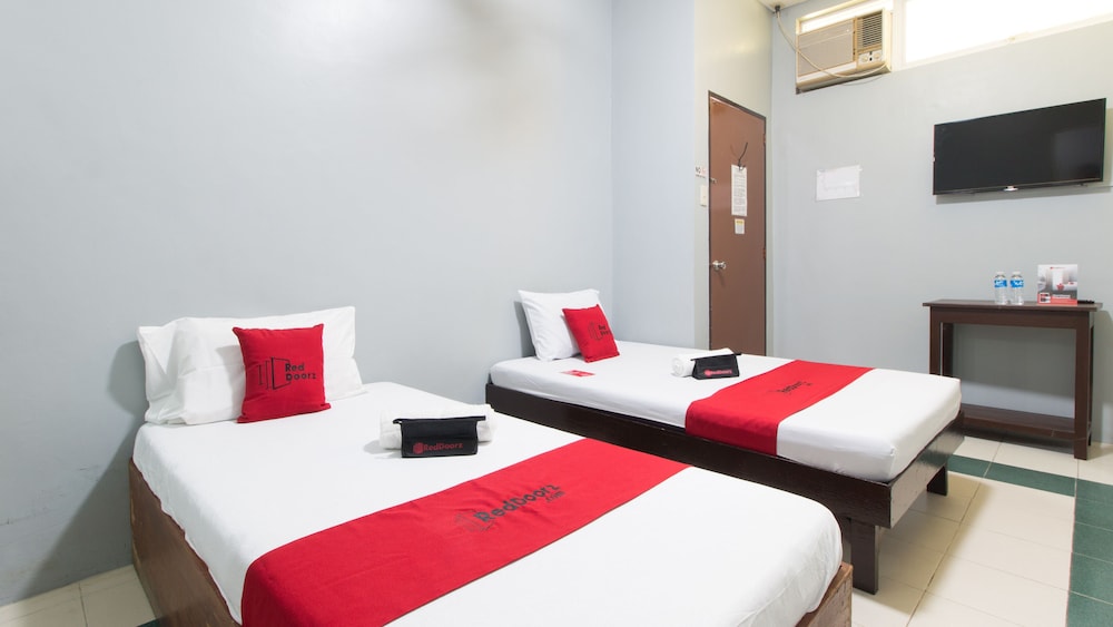Twin Room - Photo 6