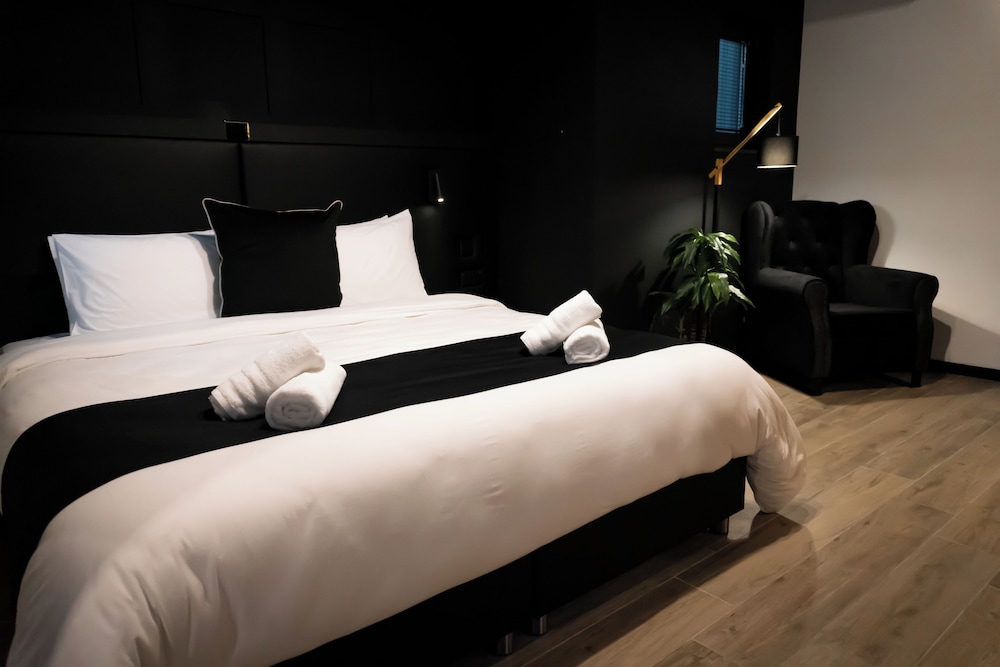 Premium Interior Room