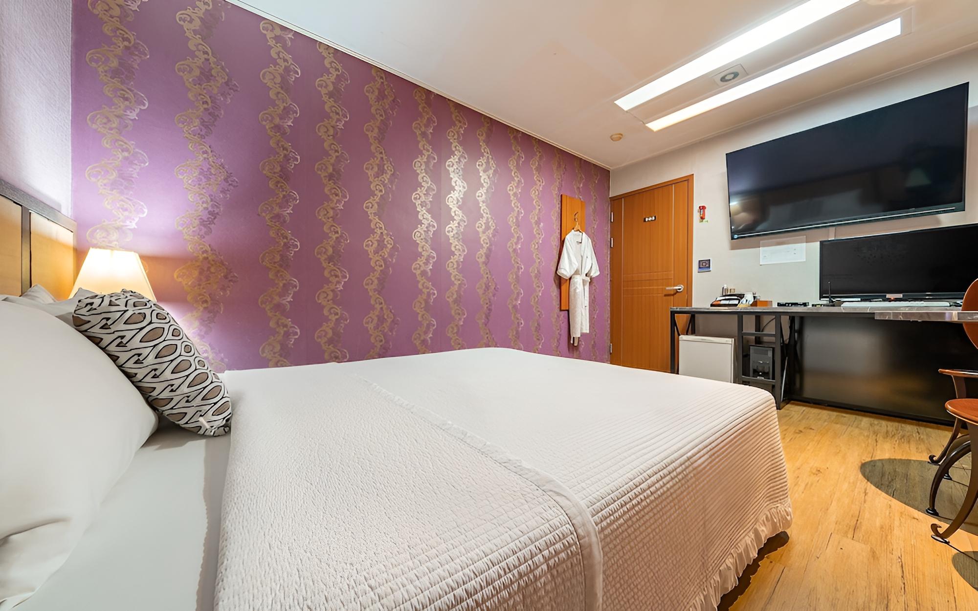 Room (Semi-Special Room) - Photo 13