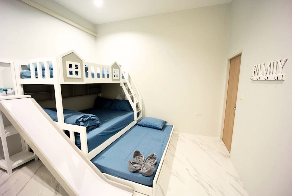 Villa - Photo 4