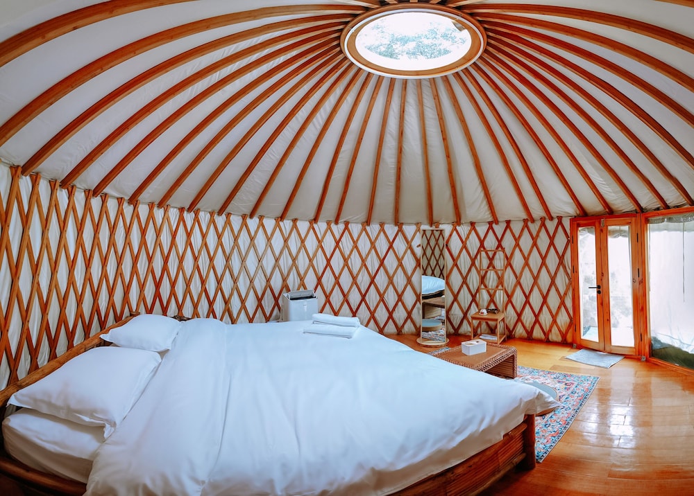 Yurt 2 photo 1