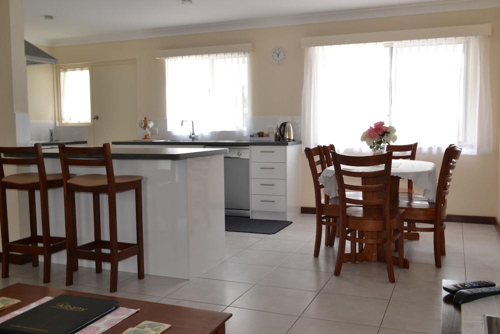 Three-Bedroom Apartment - Photo 18