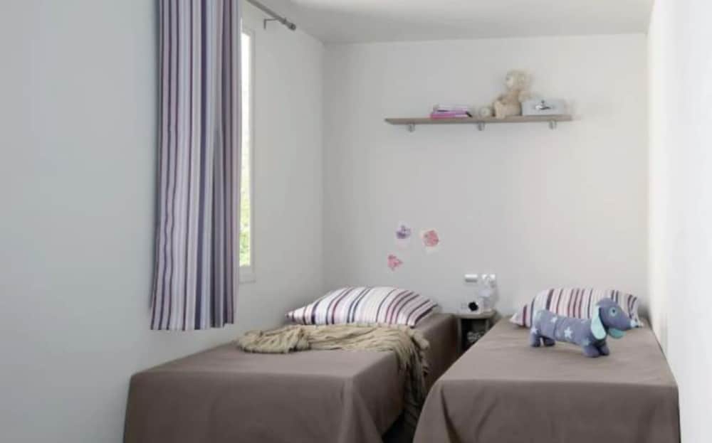 Economy Apartment, Sea View photo 2