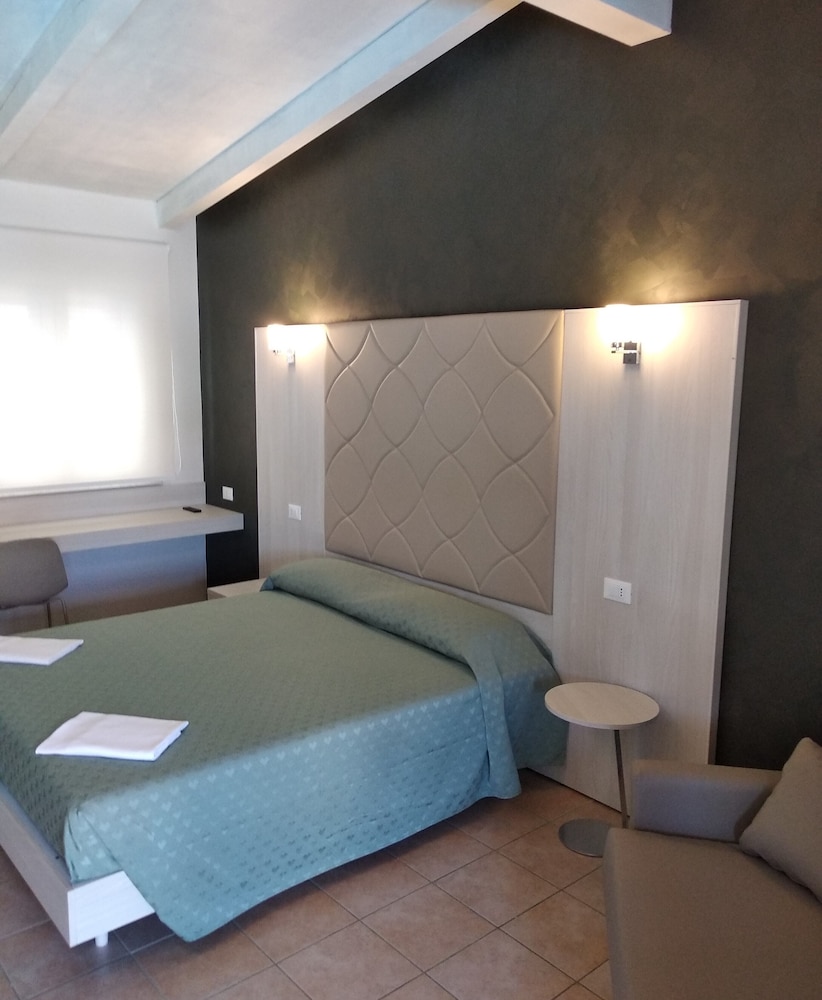 Comfort Double Room, Pool View photo 2
