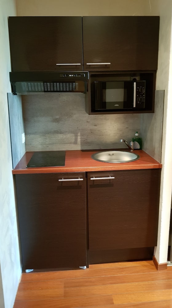 Comfort Suite, Jetted Tub - Photo 6