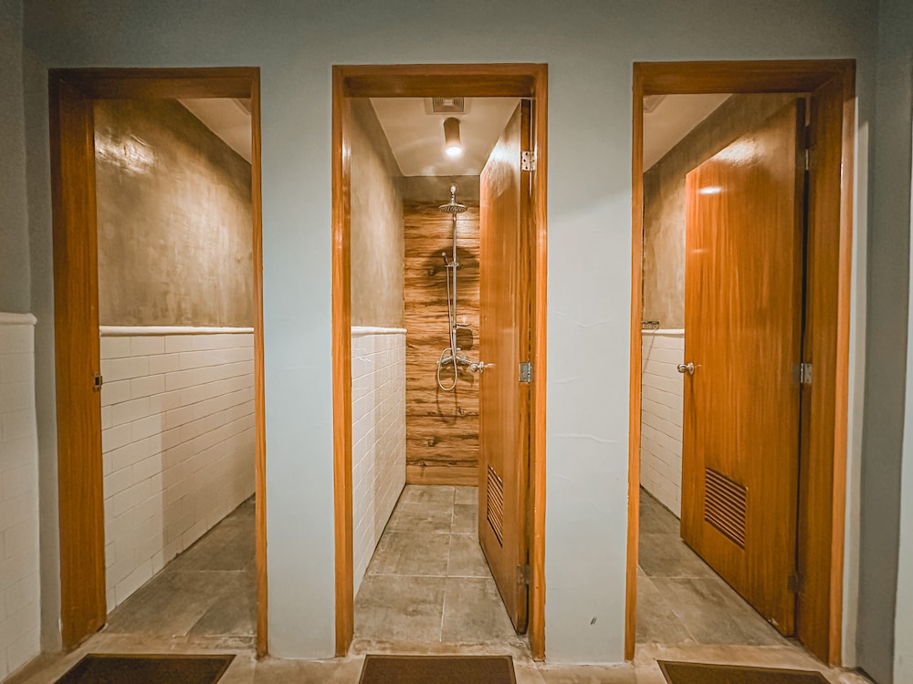 Deluxe Bunk Private with Shared Bathroom