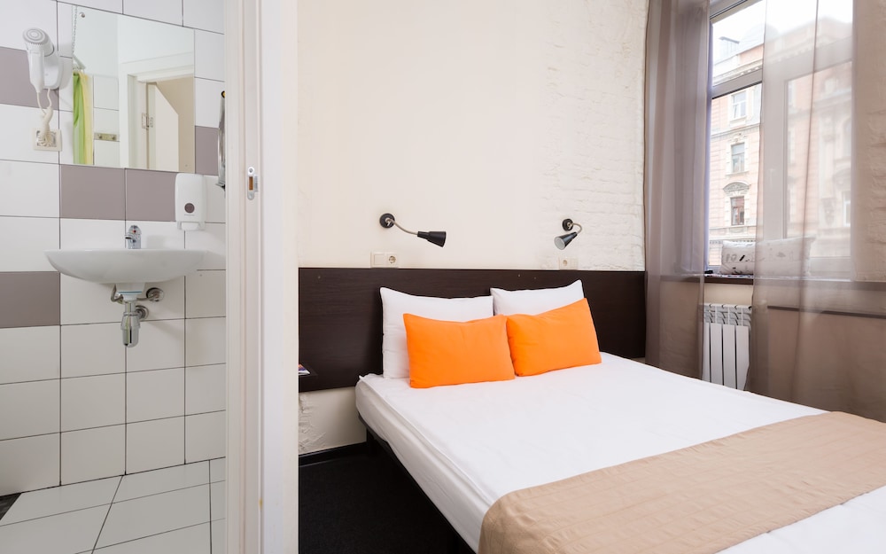 Room, determined upon arrival photo 3