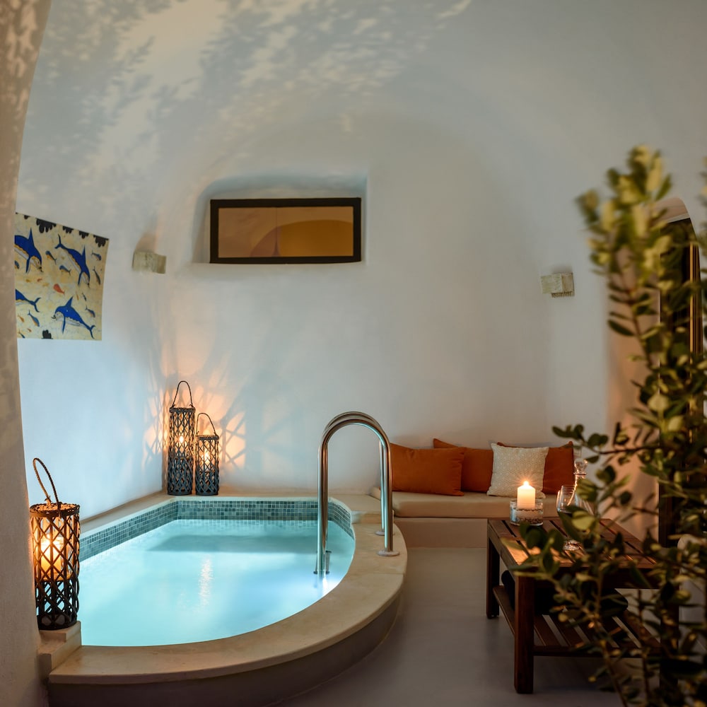 Superior Suite - Photo 4