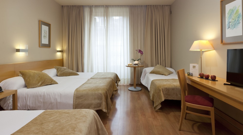 City Quadruple Room