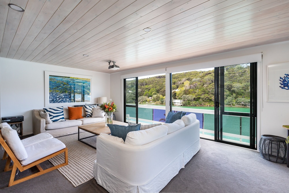 Premium Villa photo 3