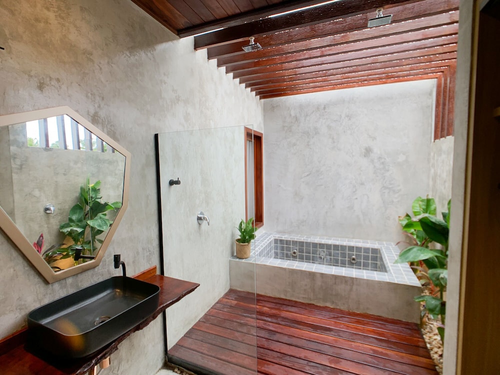 Premium House photo 2