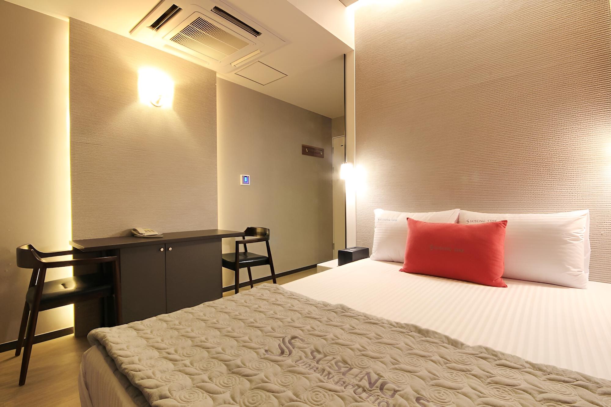 Room (Standard Room) - Photo 8