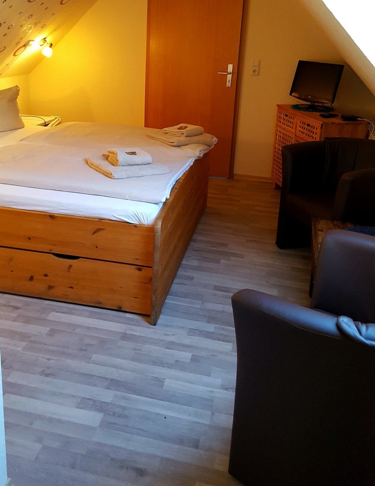 Economy Double Room Single Use photo 2
