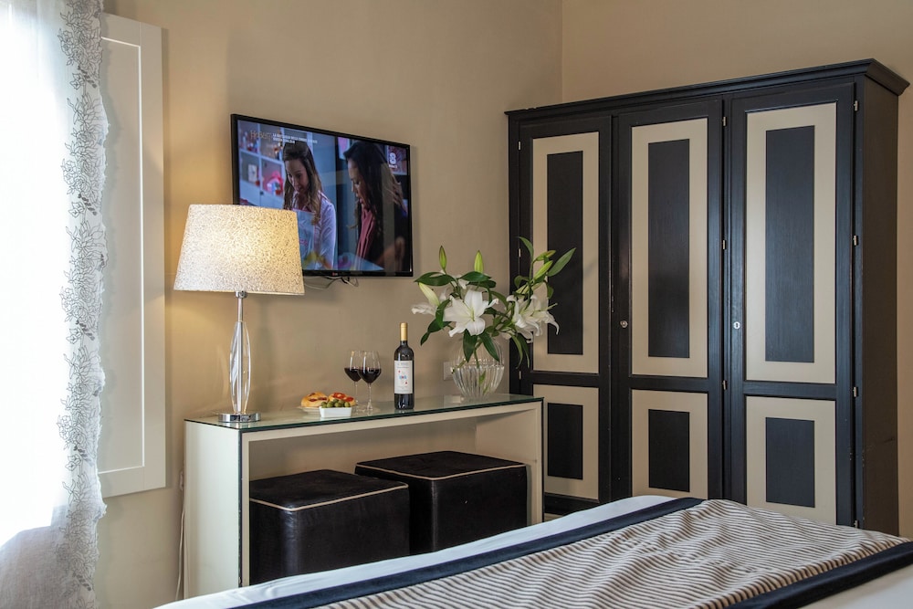 Premium Triple Room photo 3
