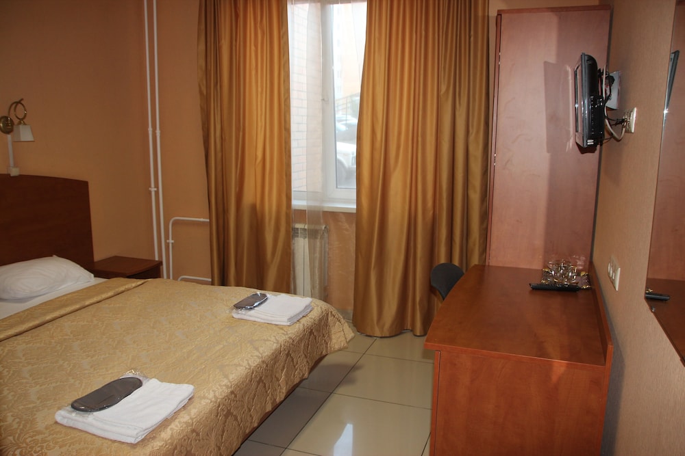 Economy Double Room, Shared Bathroom