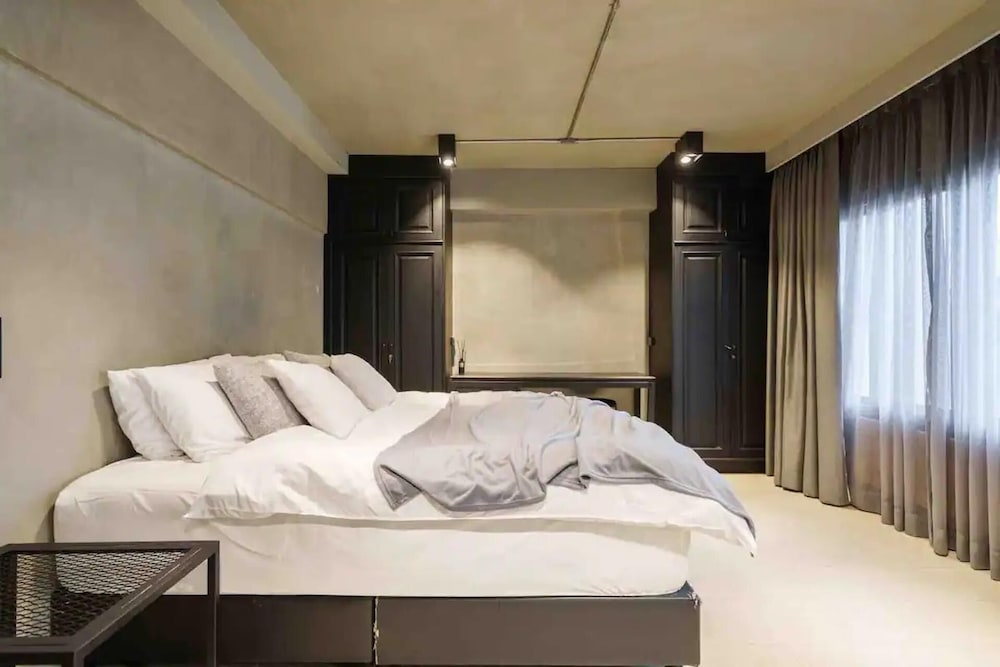 Villa photo 2