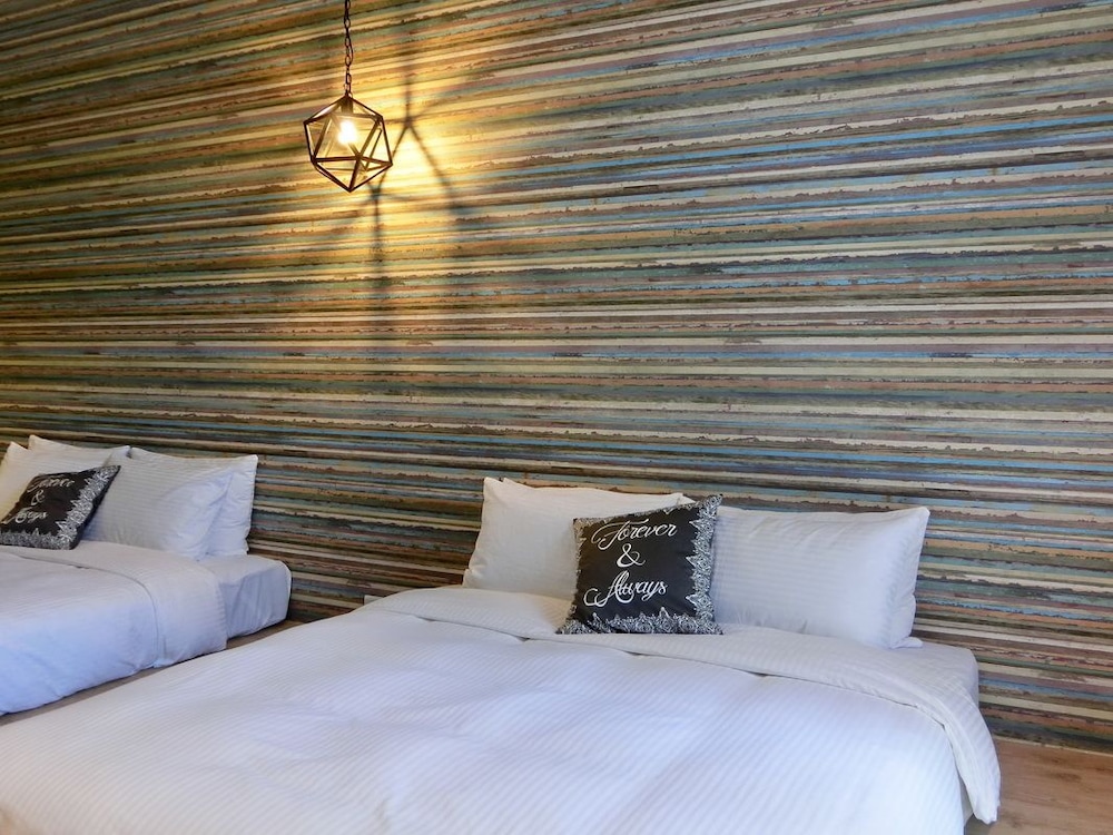 Economy Quadruple Room (10) photo 3