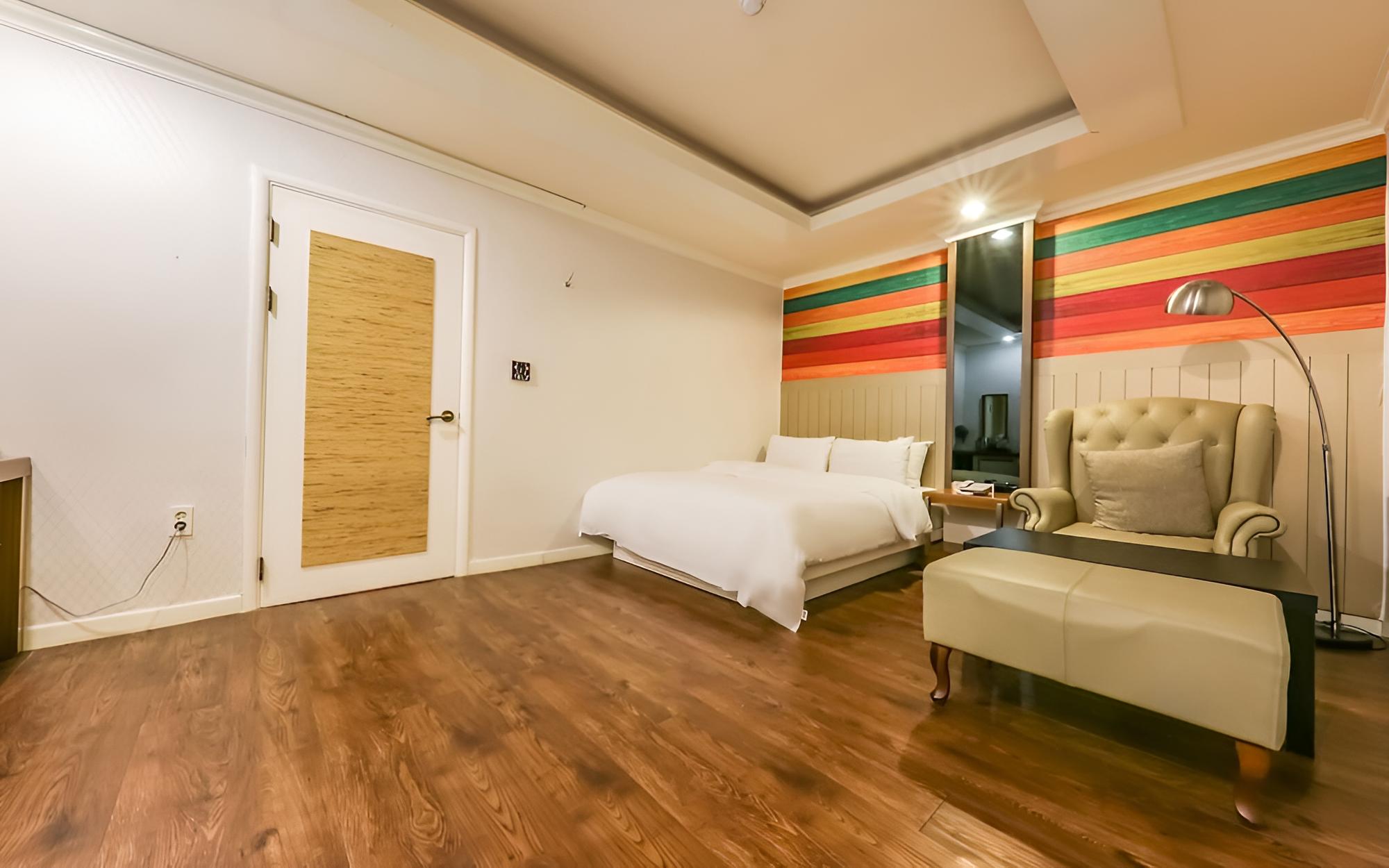 Room (Standard room (no-hard)) - Photo 1